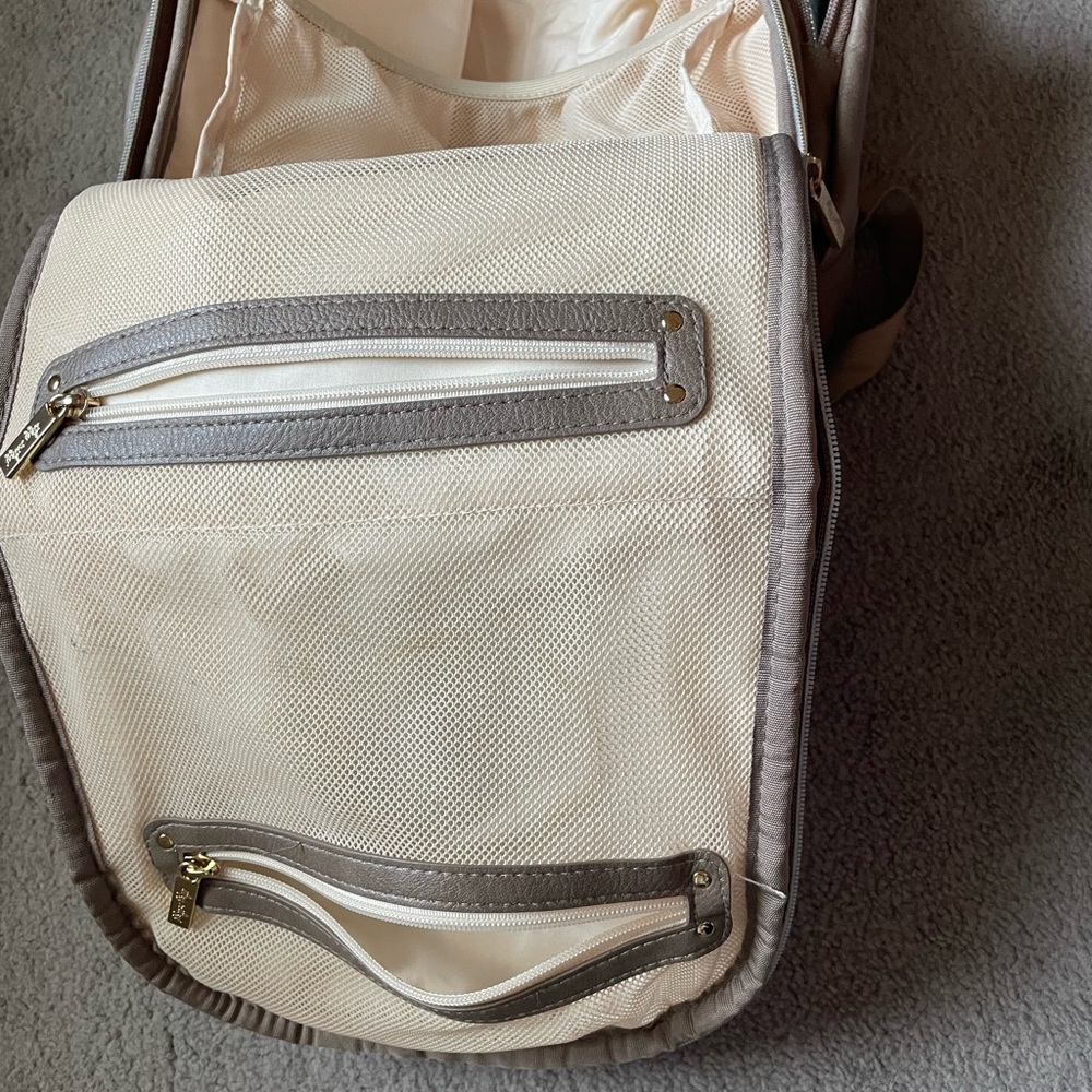 Itzy Ritzy Diaper Bag - Picture 6 of 8